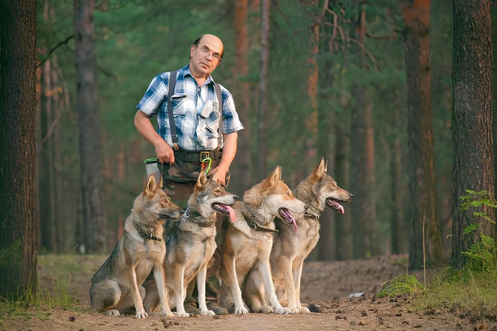 Вячеслав Касимов со своими подопечными.