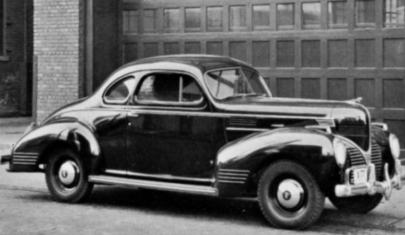 Dodge Luxury Liner Coupe