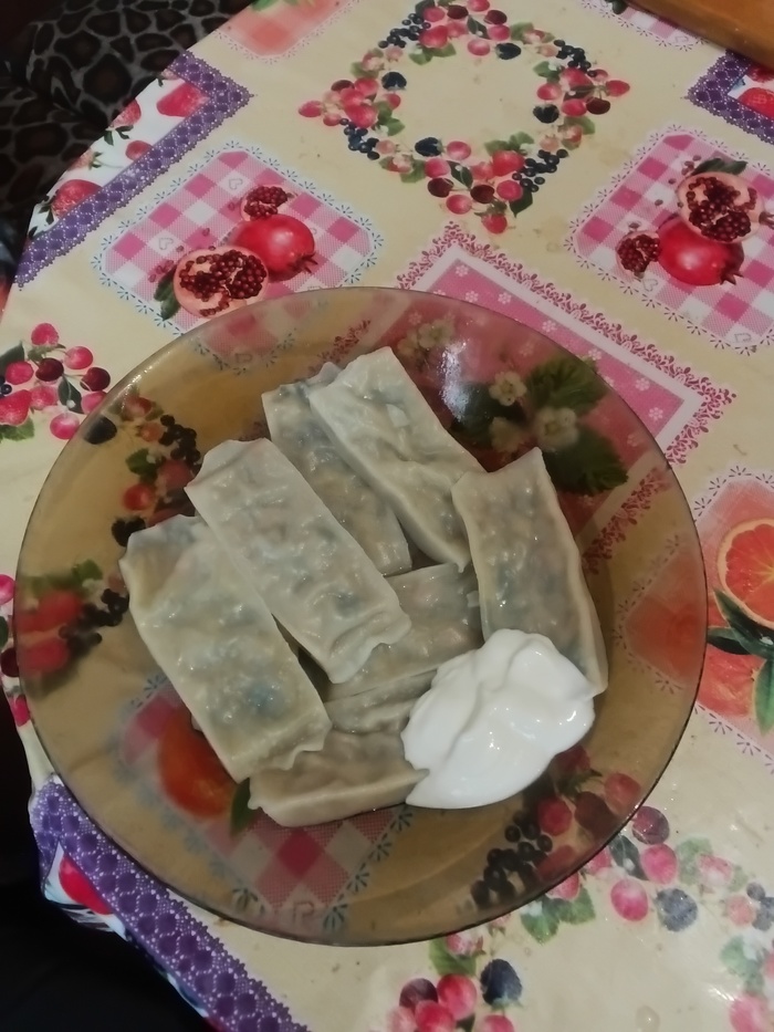 Приятного мне аппетита! Выглядит совсем не как шуарма с картинки.