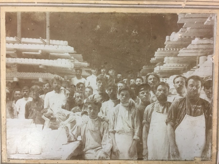 Рабочие завода «Изолятор». 1910-е