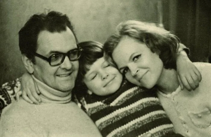 Юрий Яковлев с Ириной Сергеевой и сыном Антоном Юрий Яковлев с Ириной Сергеевой и сыном Антоном