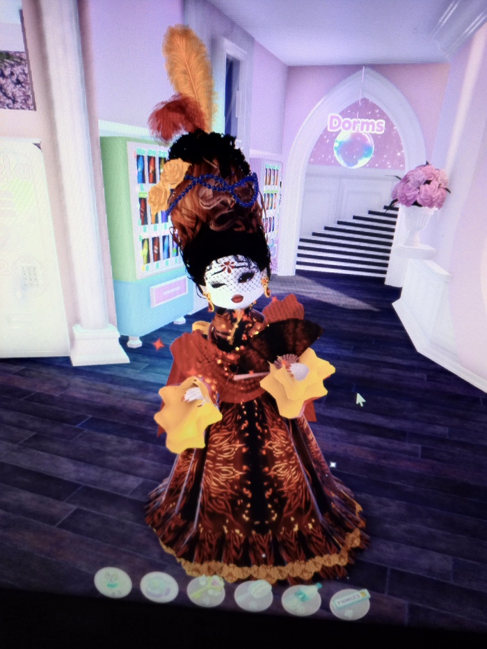 Royale High скин на оценочку пожалуйста