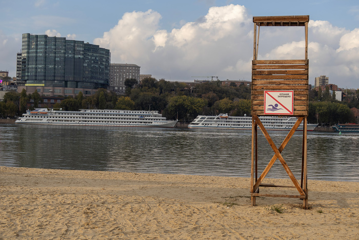 Вид с левого берега на правый