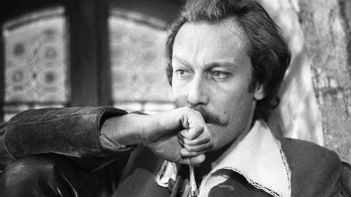 Невероятной харизмы, интеллигентности и лаконичности, что сказать, настоящий аристократ