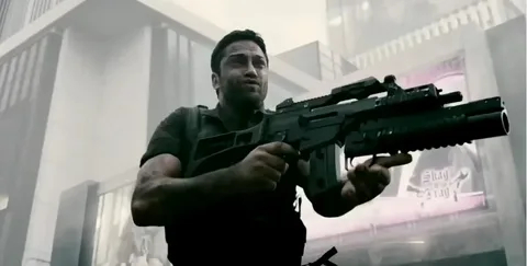 В «Геймере» видеоигра объединена с реалити-шоу - Каждый игрок имеет своего аватара и обязан участвовать в установленных битвах. слоган фильма звучит В ближайшем будущем вы не будете жить, чтобы играть. Вы будете играть, чтобы жить