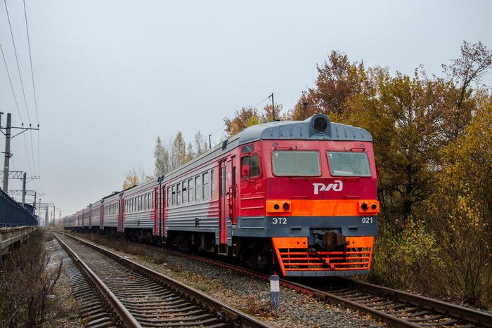 Станция Ижоры Октябрьской железной дороги, поезд приехал в последний путь, и уже на днях будет пущен под нож, а ведь совсем недавно…