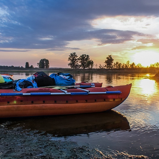 Ответ на пост «Просто хочу поделиться фотографией, которую у себя нашел а архиве»