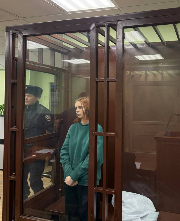 Тру крайм блогершу Диану Чистякову отправили в СИЗО. Все таки ст.205 вменяют, а ей препараты принимать нужно