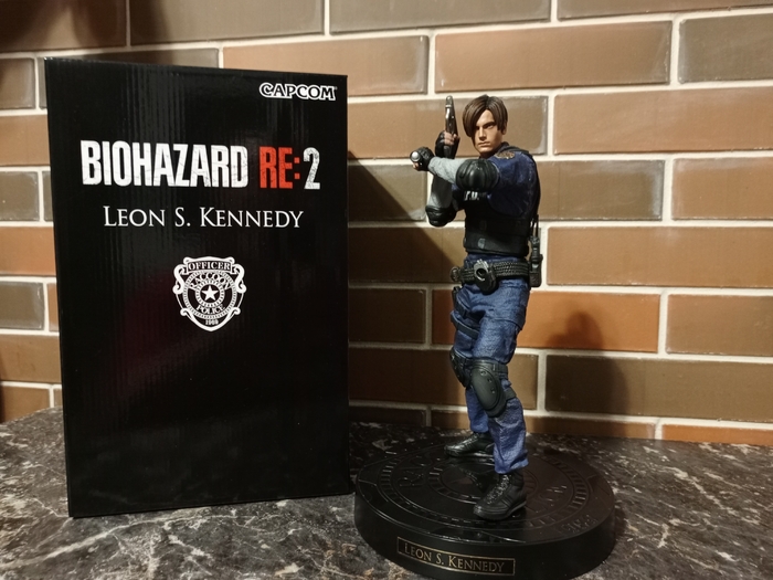 фигурка biohazard re:2 Leon S. Kennedy