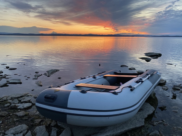 Оз.Увильды. Лодка на фото не моя)