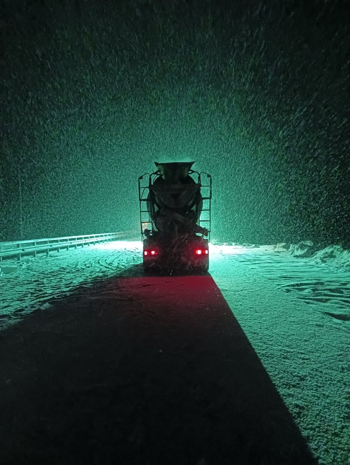 Ответ на пост «Просто хочу поделиться фотографией, которую у себя нашел а архиве»