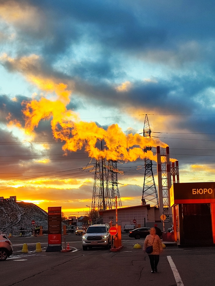 Ответ на пост «Просто хочу поделиться фотографией, которую у себя нашел а архиве»