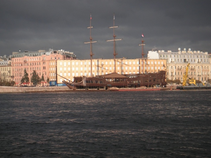 Свинцовое небо