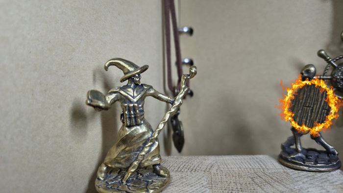 Скелет успел поднять щит, но это была не защита, а лишь последний жест отчаяния перед тем, как его охватил всепоглощающий хаос.