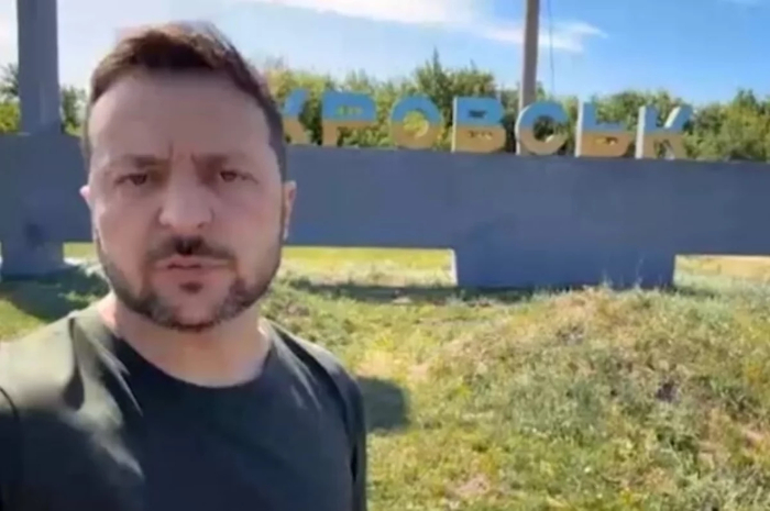 <!--noindex--><a href="https://pikabu.ru/story/prodolzhenie_posta_massovaya_sdacha_v_plen_vsushnikov_pod_pokrovskom_13369772?u=https%3A%2F%2Faif.ru%2Fpolitics%2Fworld%2Fotrezalo-nogu-iz-za-vizita-zelenskogo-v-pokrovsk-pokalecheny-naemniki-vsu&t=https%3A%2F%2Faif.ru%2Fpolitics%2Fworld%2Fotrezalo-nogu-iz-za-vizita-zel...&h=4301fdcfc3c80a16b47d4716bf688d1f3c7b4e2b" title="https://aif.ru/politics/world/otrezalo-nogu-iz-za-vizita-zelenskogo-v-pokrovsk-pokalecheny-naemniki-..." target="_blank" rel="nofollow noopener">https://aif.ru/politics/world/otrezalo-nogu-iz-za-vizita-zel...</a><!--/noindex-->