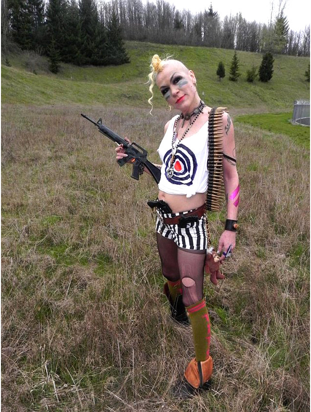 С праздником, потомки!