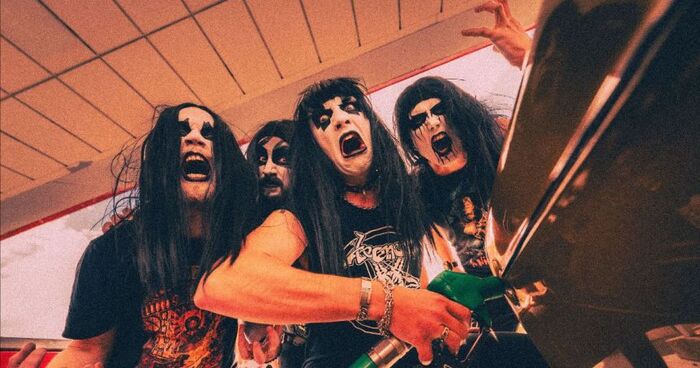 ROYAL REPUBLIC все о том же :)) и все так же НО ПРИКОЛЬНО! brand new single Go West (не их) 2025 года ALTERNATIVE ROCK/GARAGE ROCK/HARD ROCK