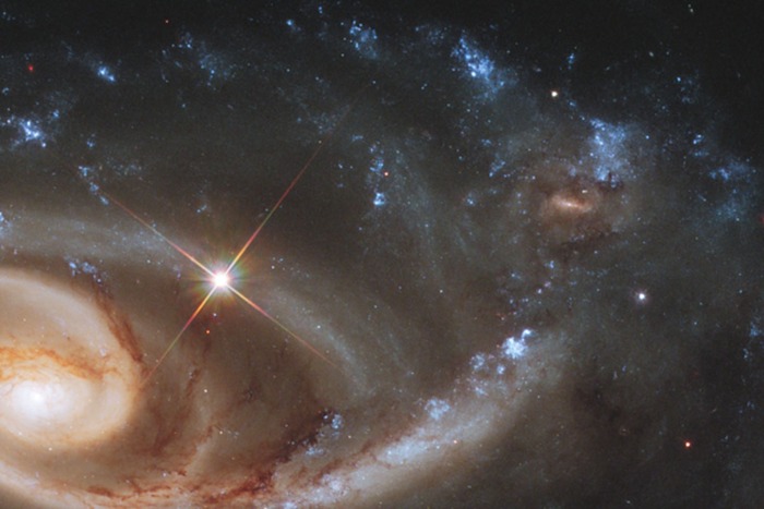    /  NASA, ESA, and the Hubble Heritage Team (STScI/AURA)