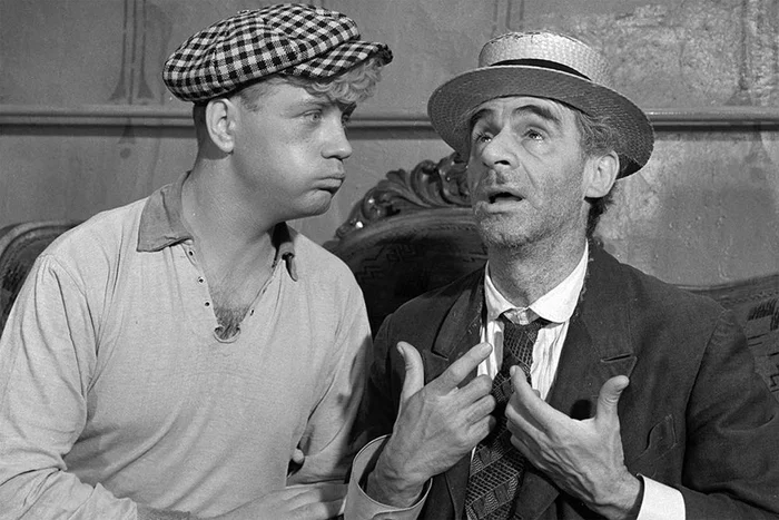 Зиновий Гердт в роли Паниковского Зиновий Гердт в роли Паниковского