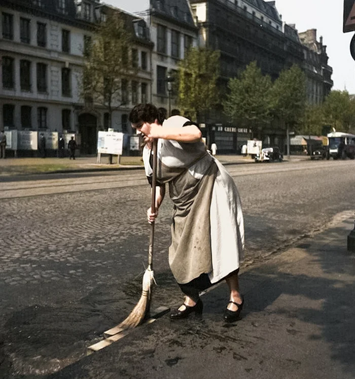 Фотограф: Эмиль Савитри