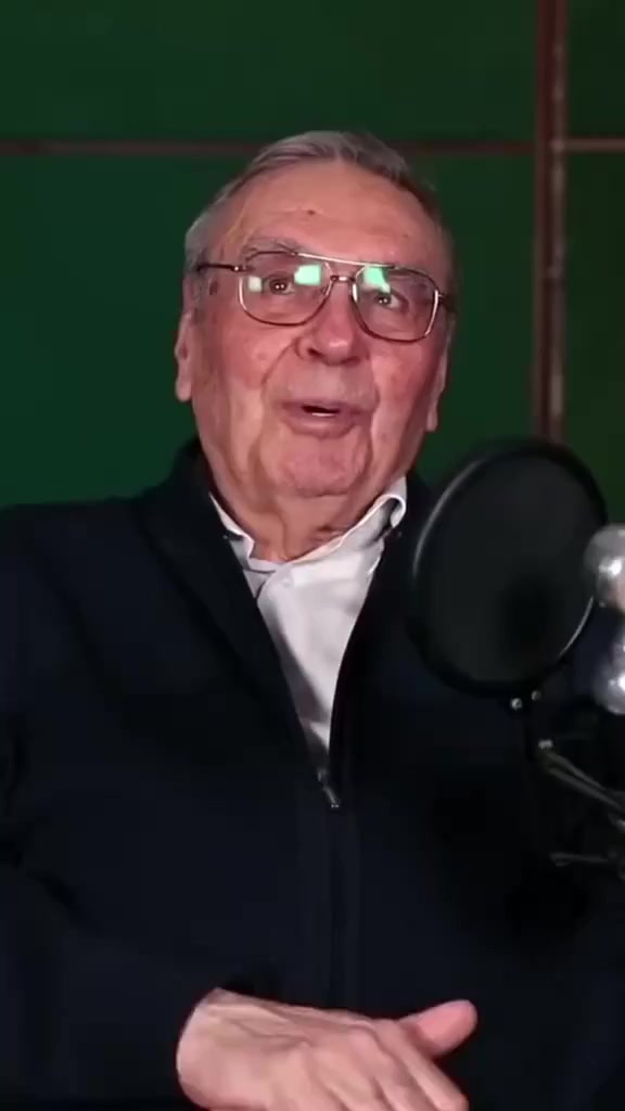 Голос Муфасы (Валерий Никитенко) - Вертикальное видео, Короткие видео, Русская озвучка, Озвучка, Король Лев, Мультфильмы, Субтитры по одному слову, Видео