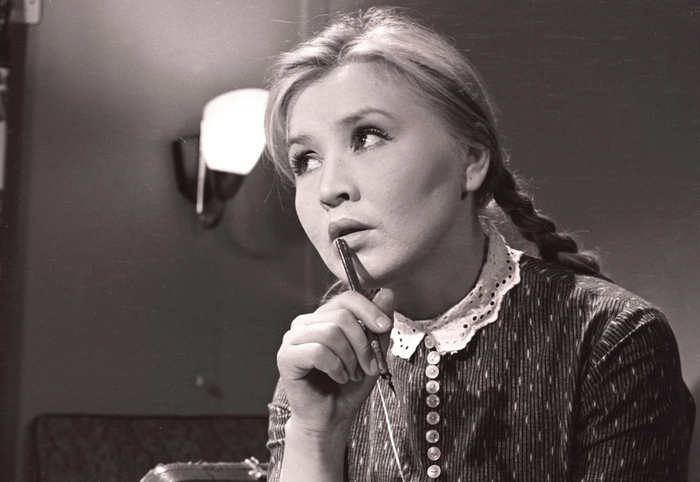 Екатерина Савинова в роли Фроси Бурлаковой в фильме «Приходите завтра»