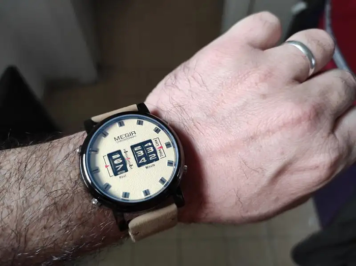 Часы с пробегом