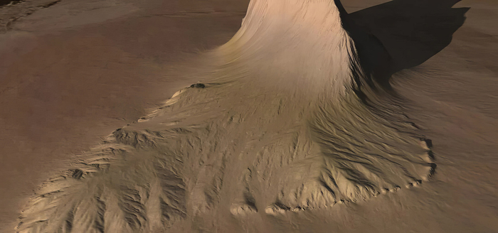 Горное образование на поверхности Ио: "Юнона" / NASA.