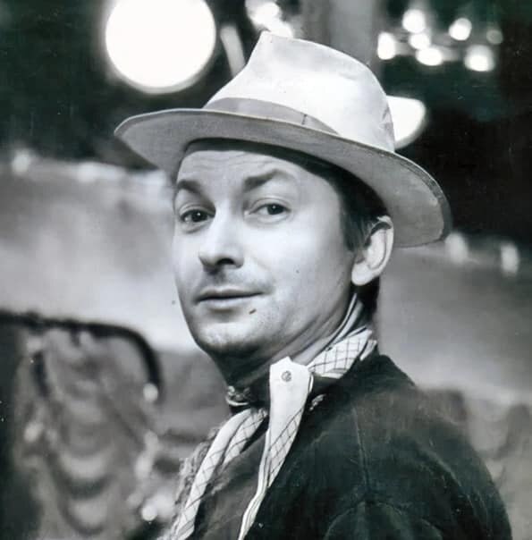 &quot; ,   ,   &quot;,   