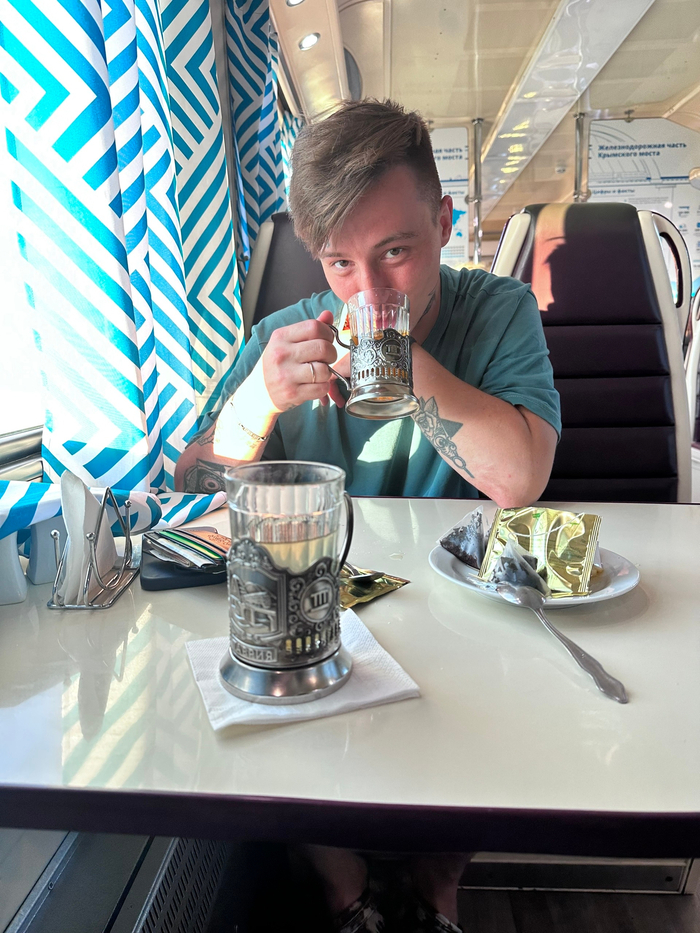 Не бояться выглядеть глупым. Ведь выглядеть - не быть :)