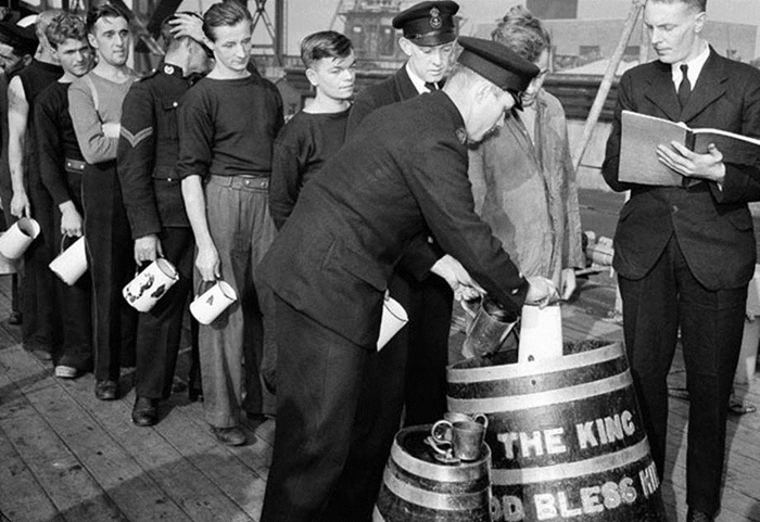      .    :       The King God Bless Him  The Queen God Bless Her.