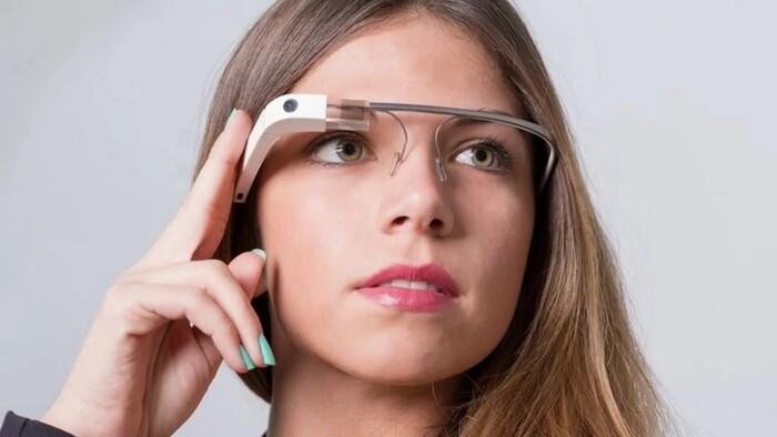 Как Google Glass прогадали будущее. История очков, носителей которых общество не приняло