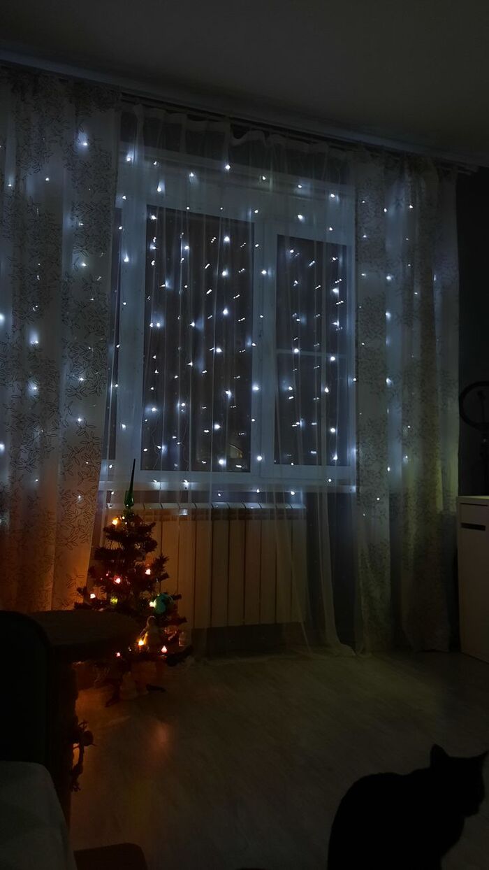 Когда гирлянд много не бывает