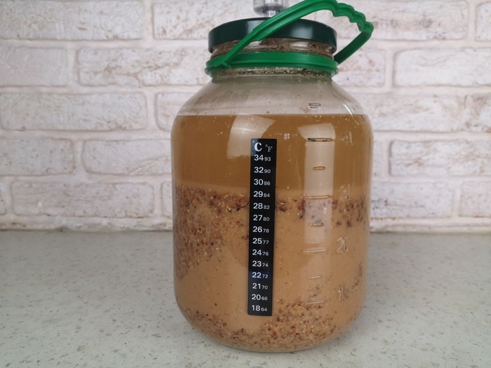 Каша бродит.