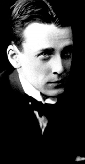 Драматург Джон Балдерстон