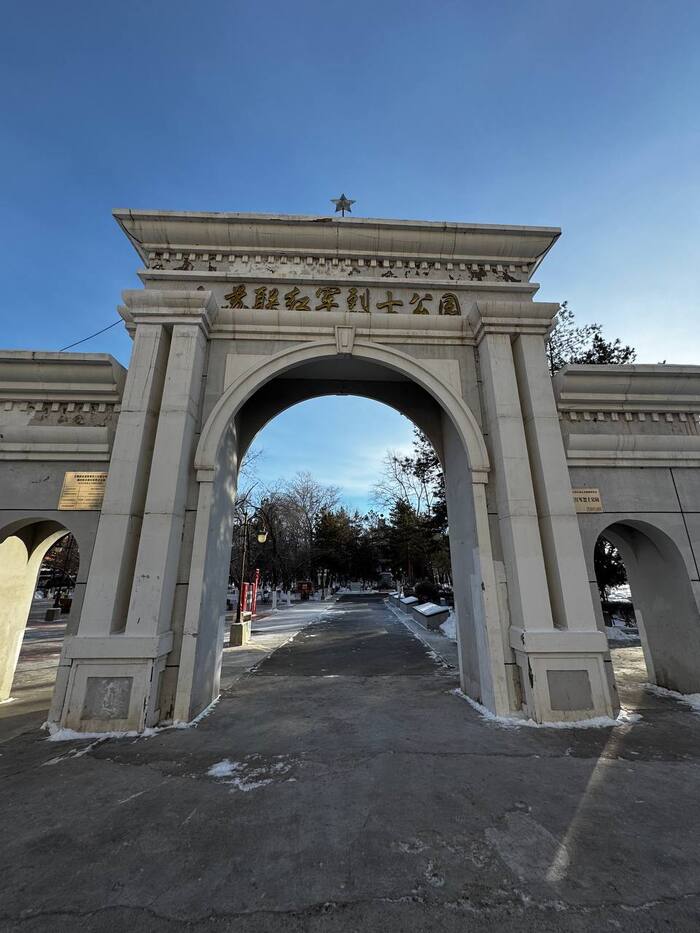 ���� � ����