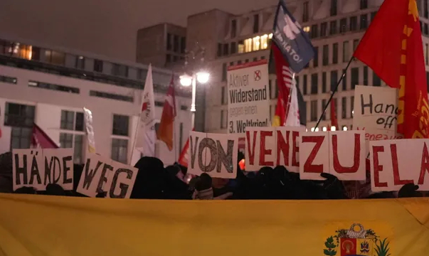 ����� ����� �� ���������� � ������ ������� �� ������������ � ���� ������������ � ����������: � ������� �������� ������������. (��������: Sven Kaeuler/dpa-bilder)