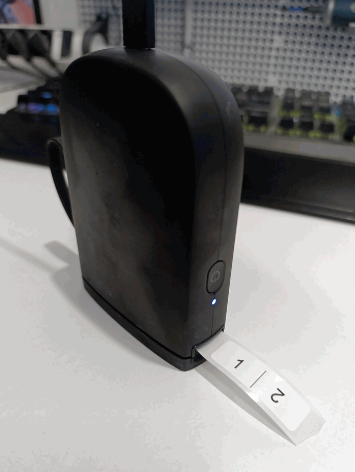 NIIMBOT D11 печатает этикетки с компьютера