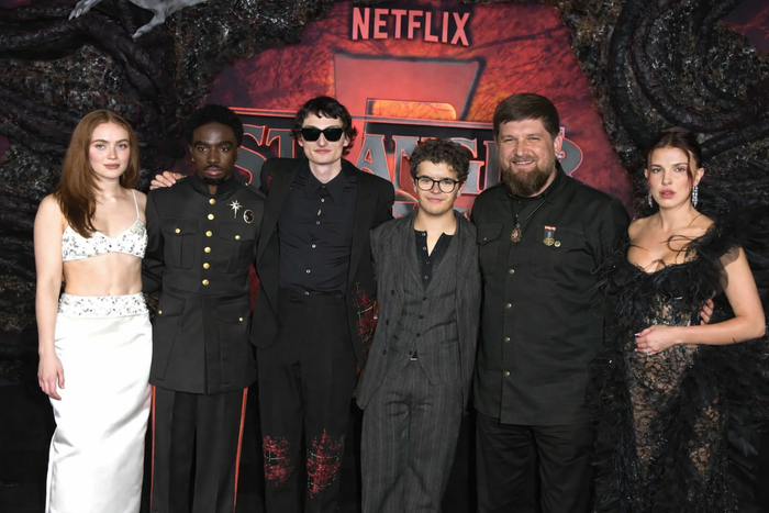 Актёров "Очень странных дел" наградят за приверженность чеченским традициям