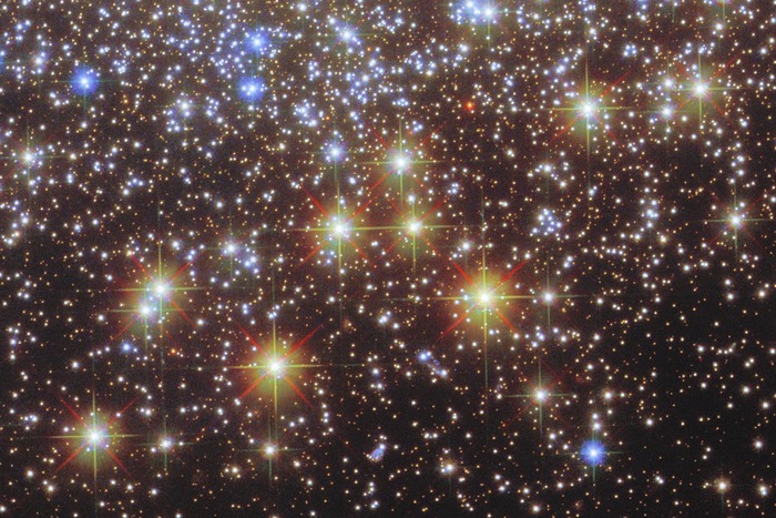 � ESA/Hubble &amp; NASA, A. Sarajedini, G. Piotto, M. Libralato