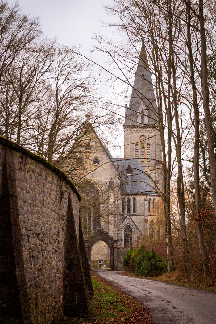 <a href="https://pikabu.ru/story/novogodnyaya_progulka_po_okrestnostyam_abbatstva_moretsu_13592411?u=https%3A%2F%2Fwww.google.com%2Fsearch%3Fhl%3Den%26gl%3Dbe%26output%3Dsearch%26kgmid%3D%2Fg%2F120mhy6f%26q%3DAbbaye%2Bde%2BMaredret%26shem%3Dbdslc%2Cepsdc%2Cptotplc%2Cshrtsdl%26shndl%3D30%26kgs%3D893d90f365337afb&t=Abbaye%20de%20Maredret&h=ac391262b6d136e33df8662fcafc78826b0503ac" title="https://www.google.com/search?hl=en&gl=be&output=search&kgmid=/g/120mhy6f&q=Abbaye+de+Maredret&shem=..." target="_blank" rel="nofollow noopener">Abbaye de Maredret</a>