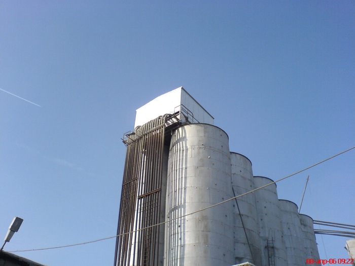 ���� � ���� ����