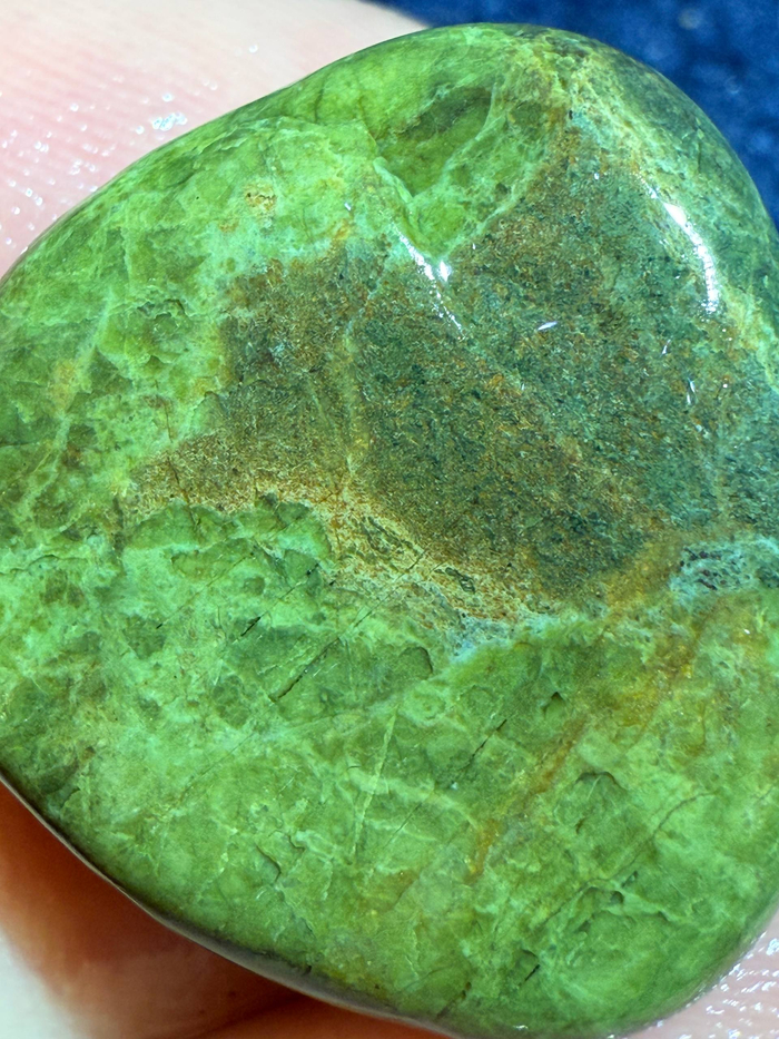 Зелёная яшма