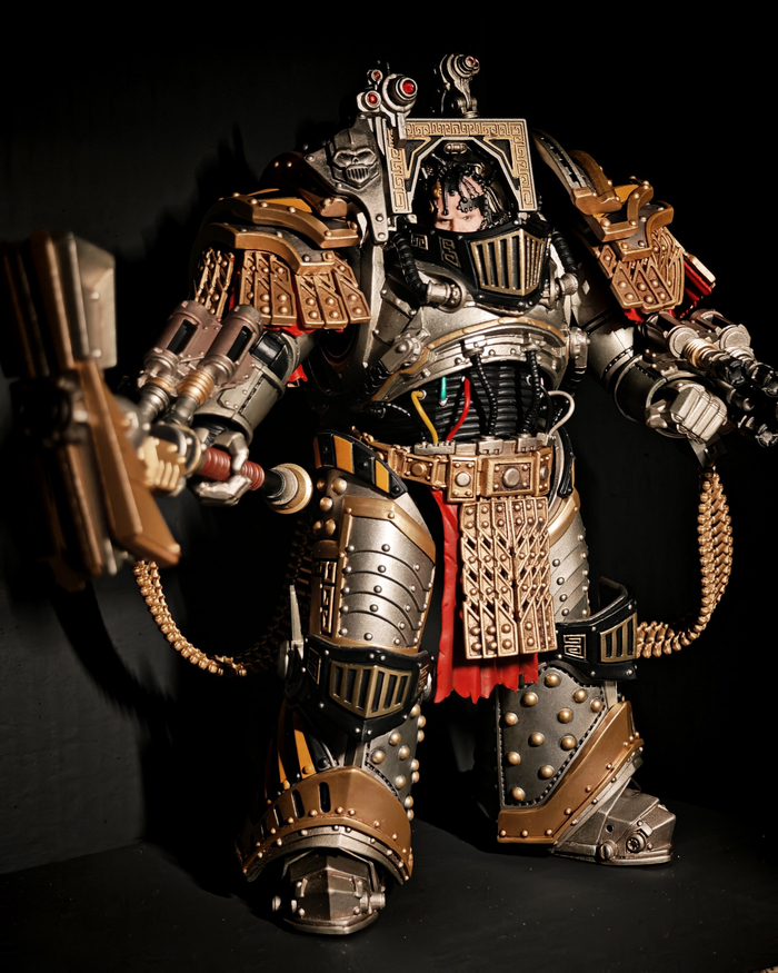 Вообще, конечно, классно в части мелочей - проводочки, количество деталья и т.д. И ужасно с т.з. покраса. Но лучше, чем Гуиллиман.