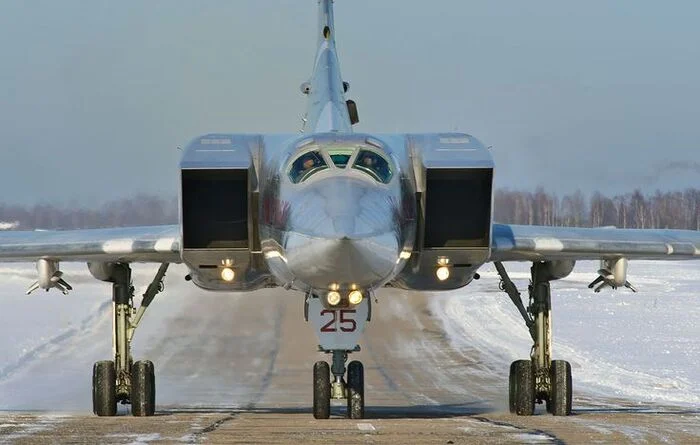 Элегантный и грозный Ту-22М3 в фотографиях⁠⁠