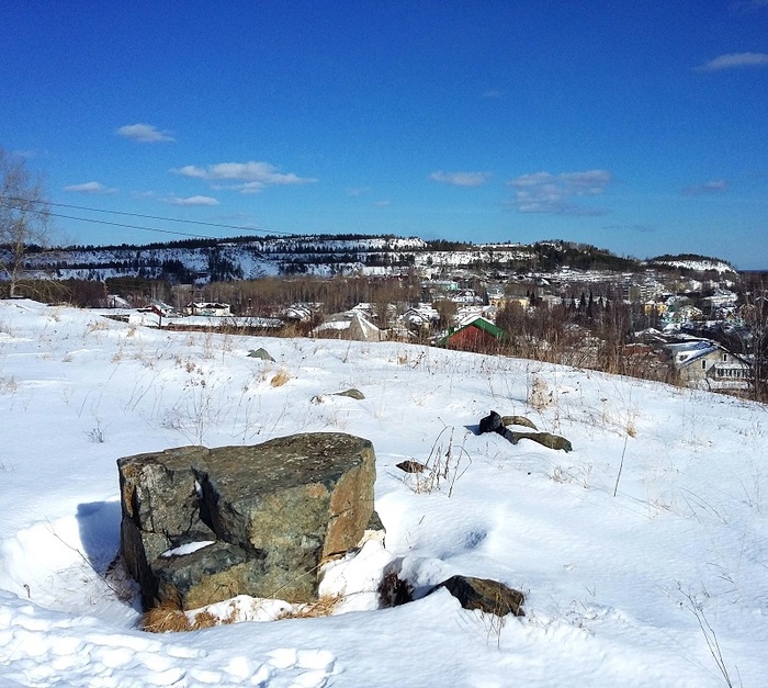 Вид с горы Малая Благодать на гору Большая Благодать