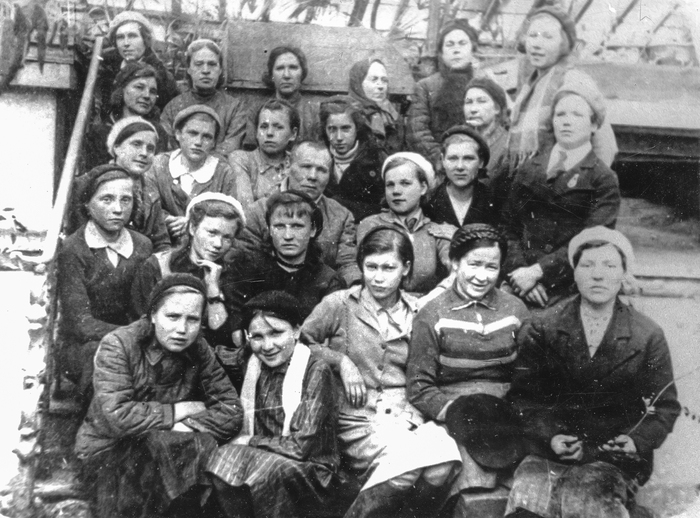 ������ ��������� ������������� ����, 1944 ���. �� ��������� ��������� � ���������� ������������� ����� ��� ���.