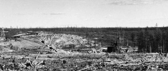 Кимберлитовая трубка "Мир" в 1957