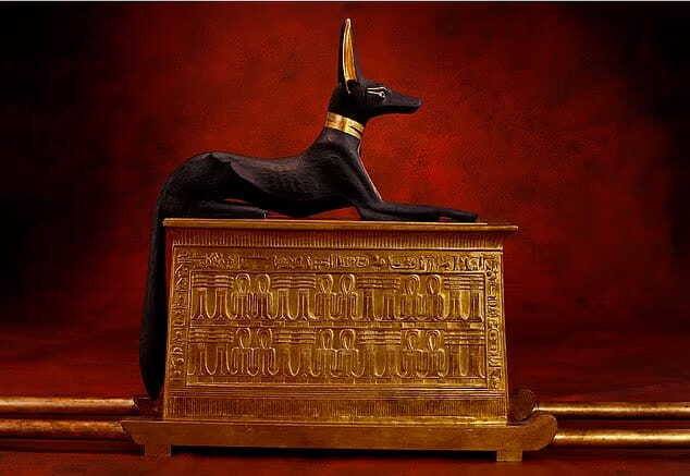 Анубис гробница Тутанхамона