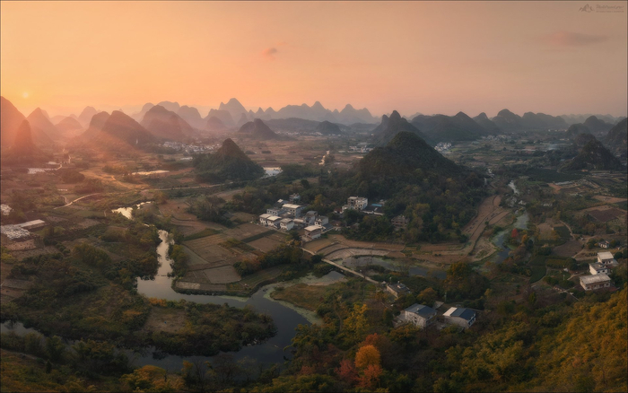 Cuiping Hill (Wu Zhi Hill). Фото: Влад Соколовский<a href="https://pikabu.ru/story/kholmyi_tsuypinya_13650514?u=https%3A%2F%2Frtraveler.ru%2Fphoto%2F1481133%2F%3Fday_photos%3D1&t=%D0%BE%D1%82%D1%81%D1%8E%D0%B4%D0%B0&h=80499b6bda005c92e3f7f807e3f0cd053276f8cb" title="https://rtraveler.ru/photo/1481133/?day_photos=1" target="_blank" rel="nofollow noopener"> отсюда</a>